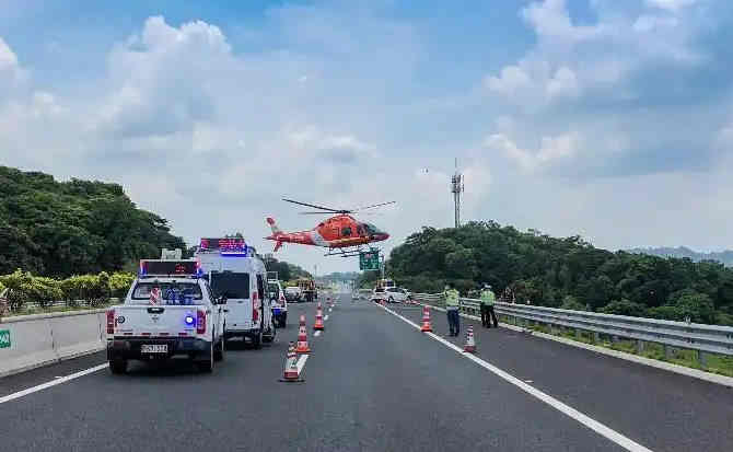 饶平高速公路汽车救援案例